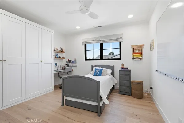 $4,388,000 | 1852 6th Street, Manhattan Beach, CA 90266