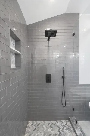 $4,388,000 | 1852 6th Street, Manhattan Beach, CA 90266