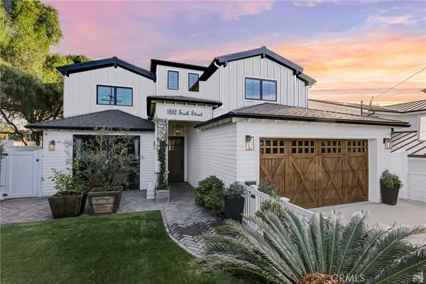 $4,388,000 | 1852 6th Street, Manhattan Beach, CA 90266