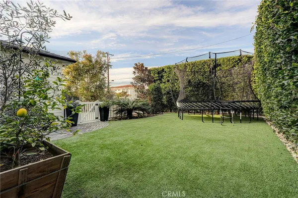 $4,388,000 | 1852 6th Street, Manhattan Beach, CA 90266