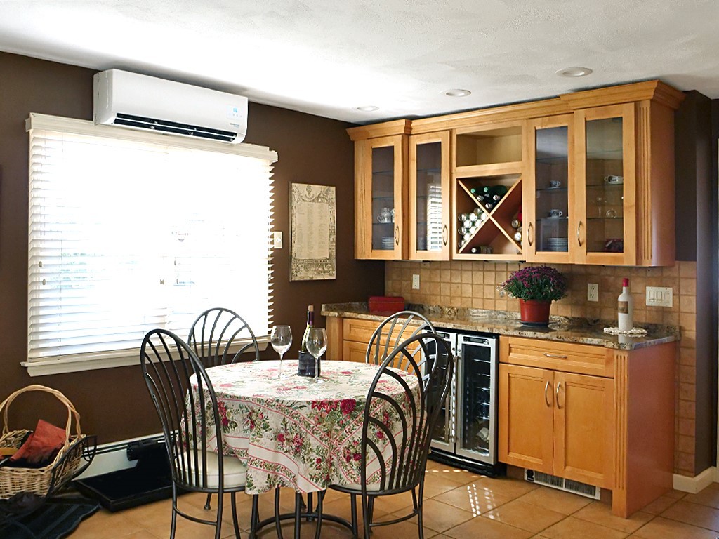 20 Neutaconkanut Road Providence, RI 02919 - Photo 16 of 29 Dining Nook