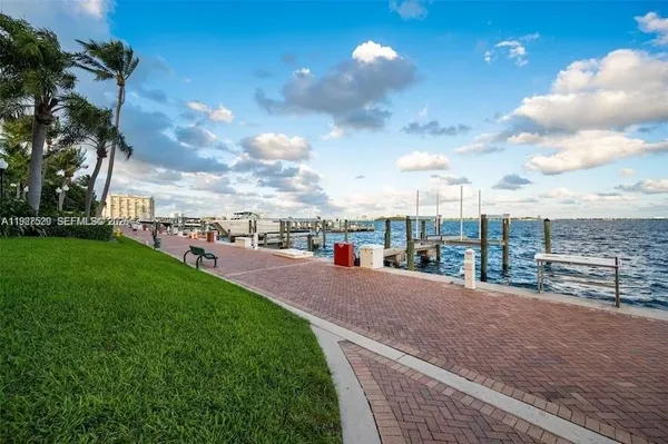 a view of a city floor and city view