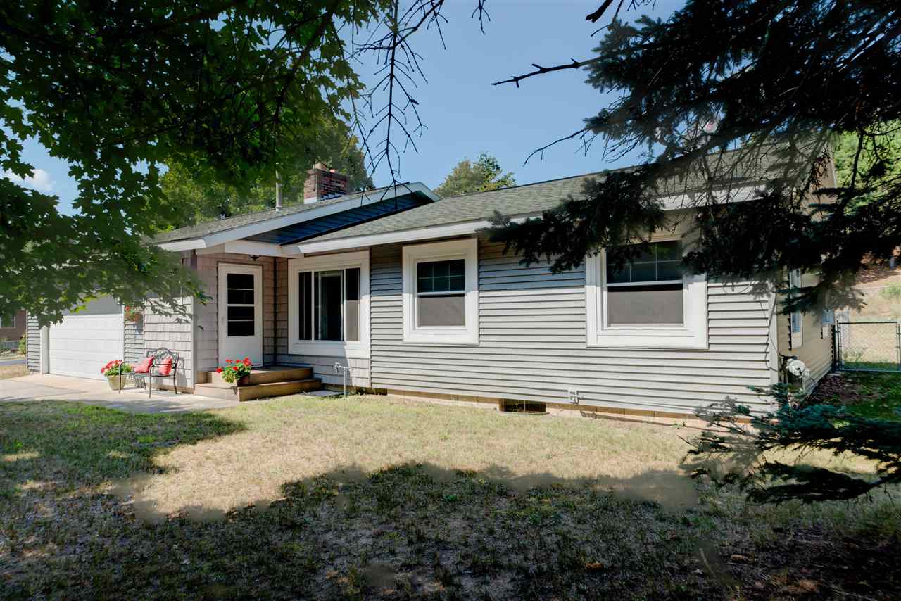 10657 Center Road Traverse City, MI 49686 - Photo 27 of 35 1851921-26.JPG