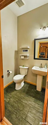 $749,900 | 1115 Hilltop Lane, Simpson, IL 62985