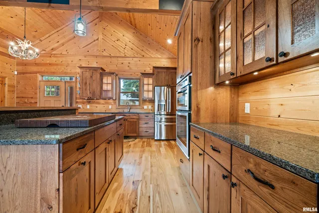 $749,900 | 1115 Hilltop Lane, Simpson, IL 62985