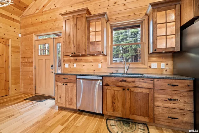 $749,900 | 1115 Hilltop Lane, Simpson, IL 62985