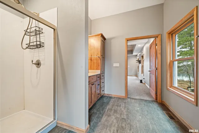 $749,900 | 1115 Hilltop Lane, Simpson, IL 62985