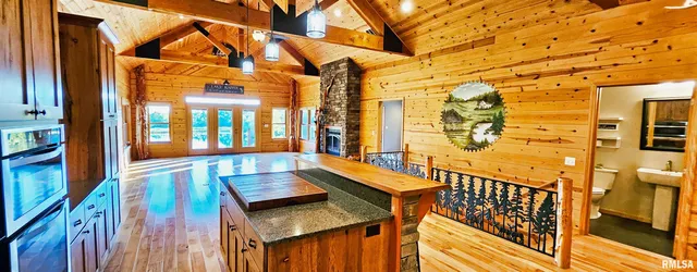 $749,900 | 1115 Hilltop Lane, Simpson, IL 62985