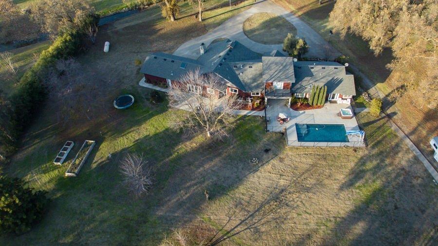 25899 East Trimmer Springs Road Sanger, CA 93657 - Photo 12 of 31 Gallery Image 12