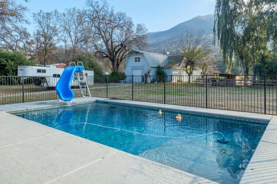 25899 East Trimmer Springs Road Sanger, CA 93657 - Photo 4 of 31 Gallery Image 4