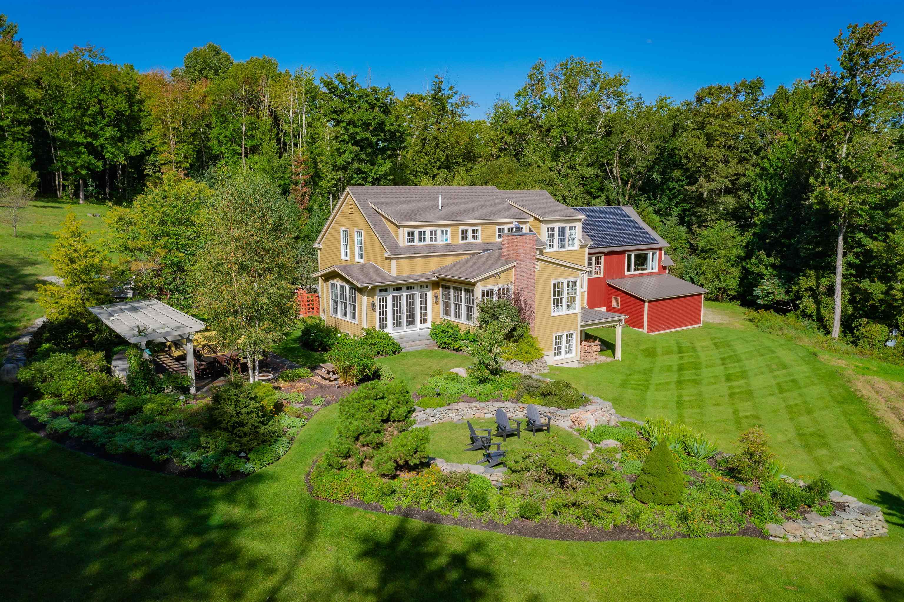 375 Williams Hill Road Richmond, VT 05477 - Photo 2 of 40 Gallery Image 2