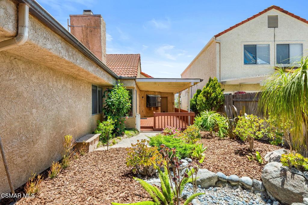 6793 Pecan Avenue Moorpark, CA 93021 - Photo 7 of 47