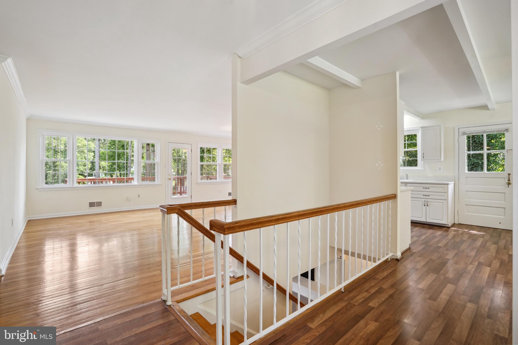 6819 Reynard Drive Springfield, VA 22152 - Photo 9 of 43 Gallery Image 9