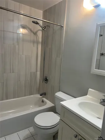 $3,200 | 61-06 233rd Street, Unit 15 | Oakland Gardens