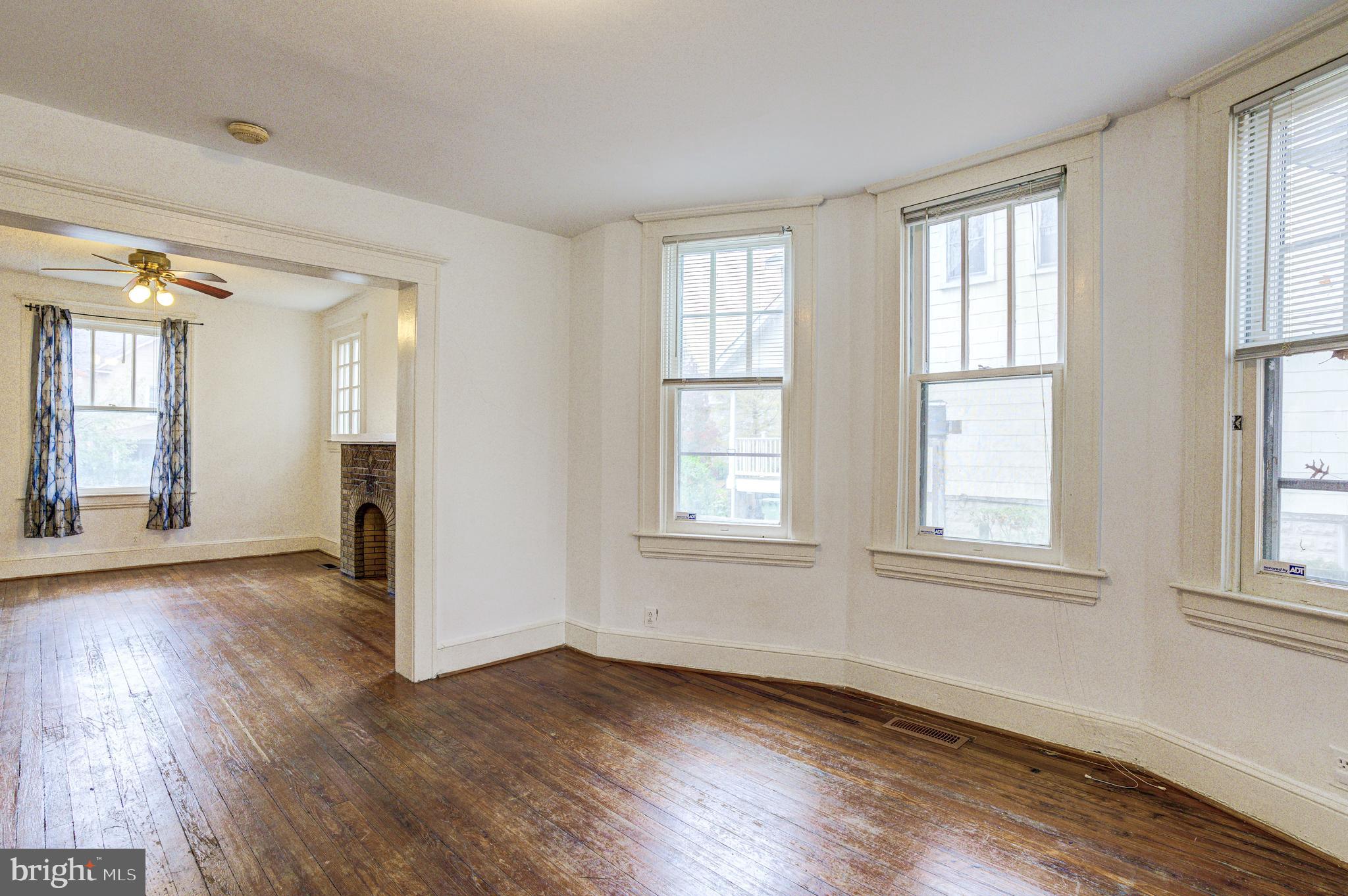 2505 Hamilton Avenue Baltimore, MD 21214 - Photo 13 of 30