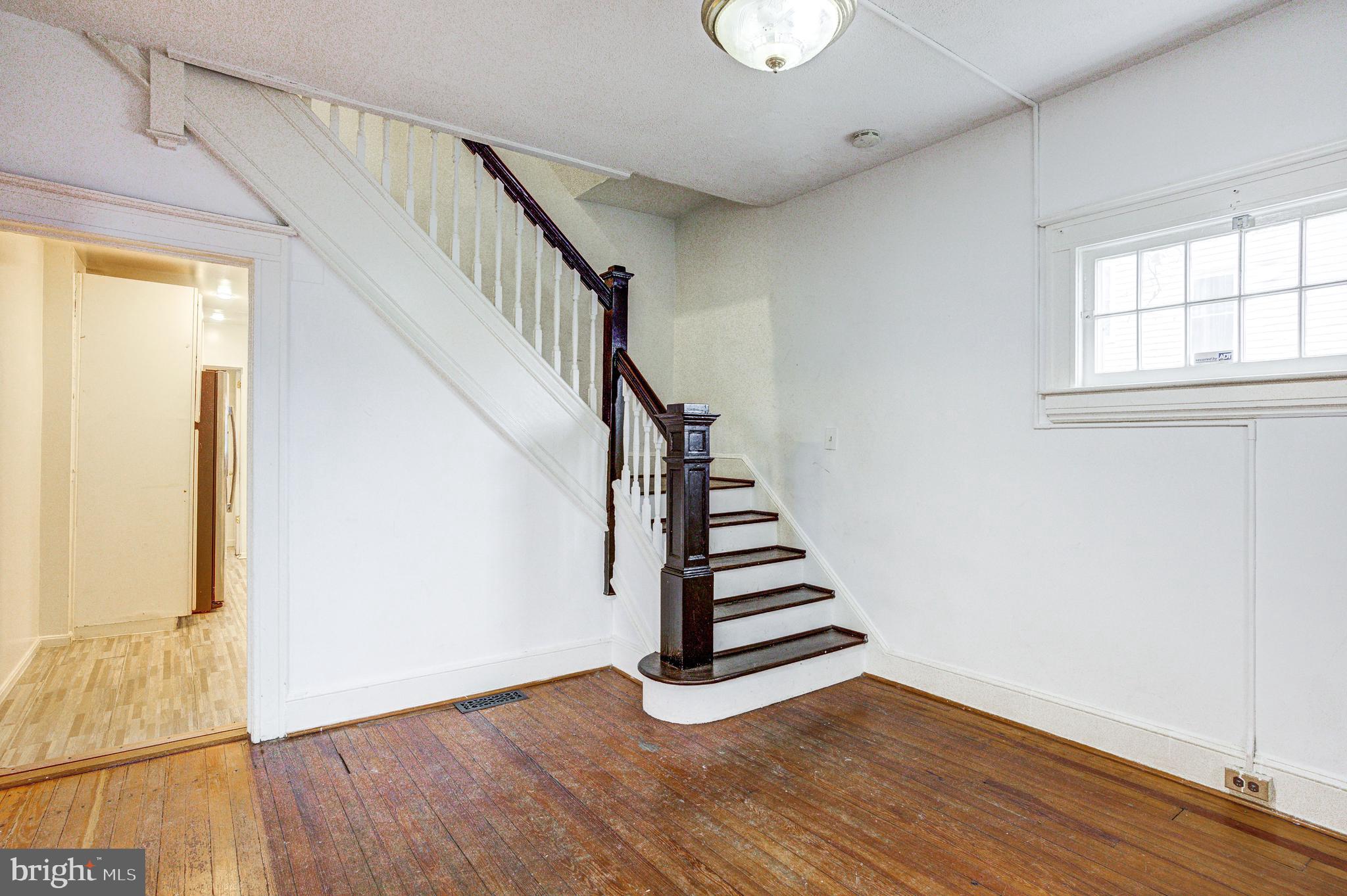 2505 Hamilton Avenue Baltimore, MD 21214 - Photo 4 of 30