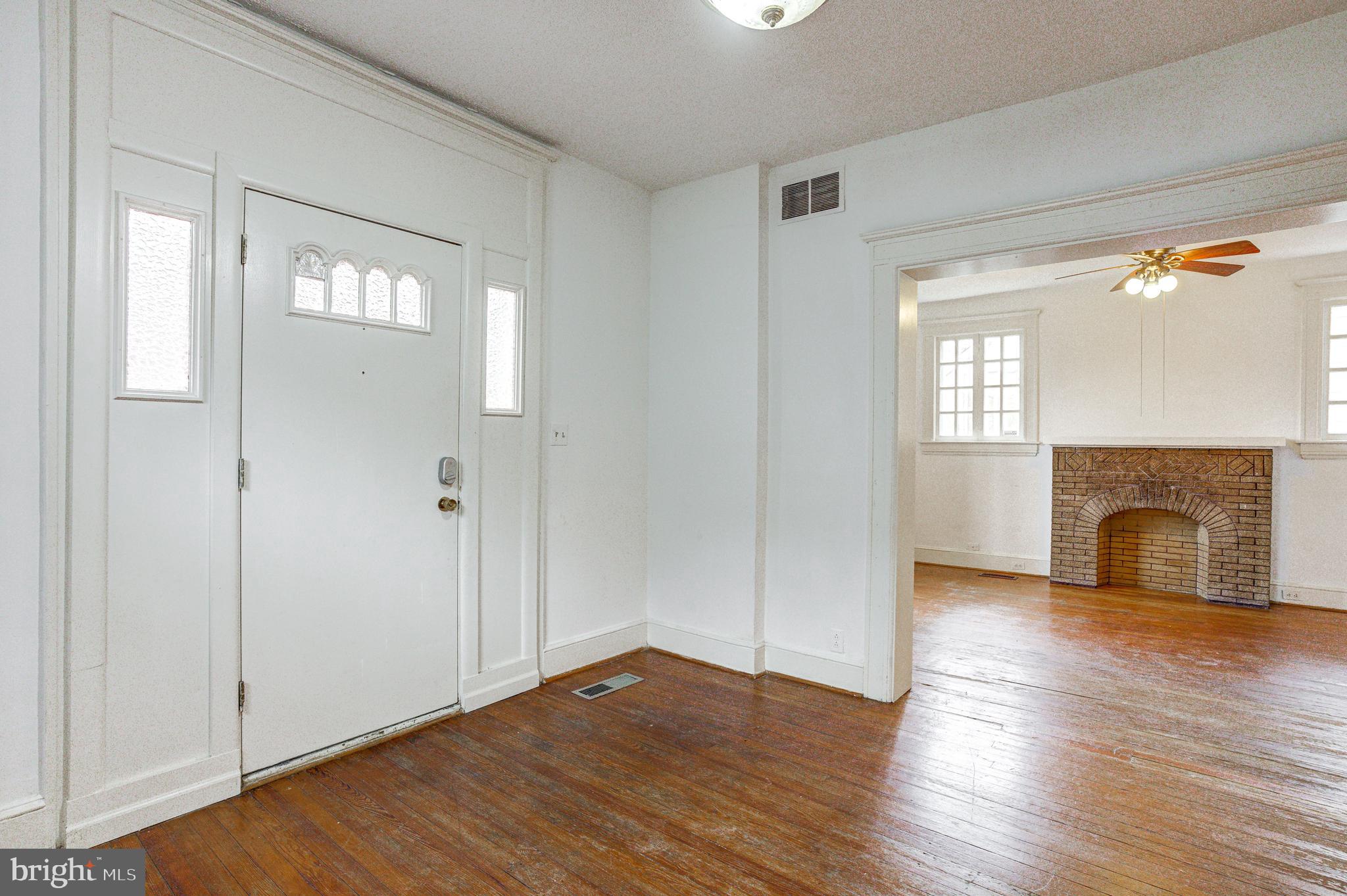 2505 Hamilton Avenue Baltimore, MD 21214 - Photo 6 of 30