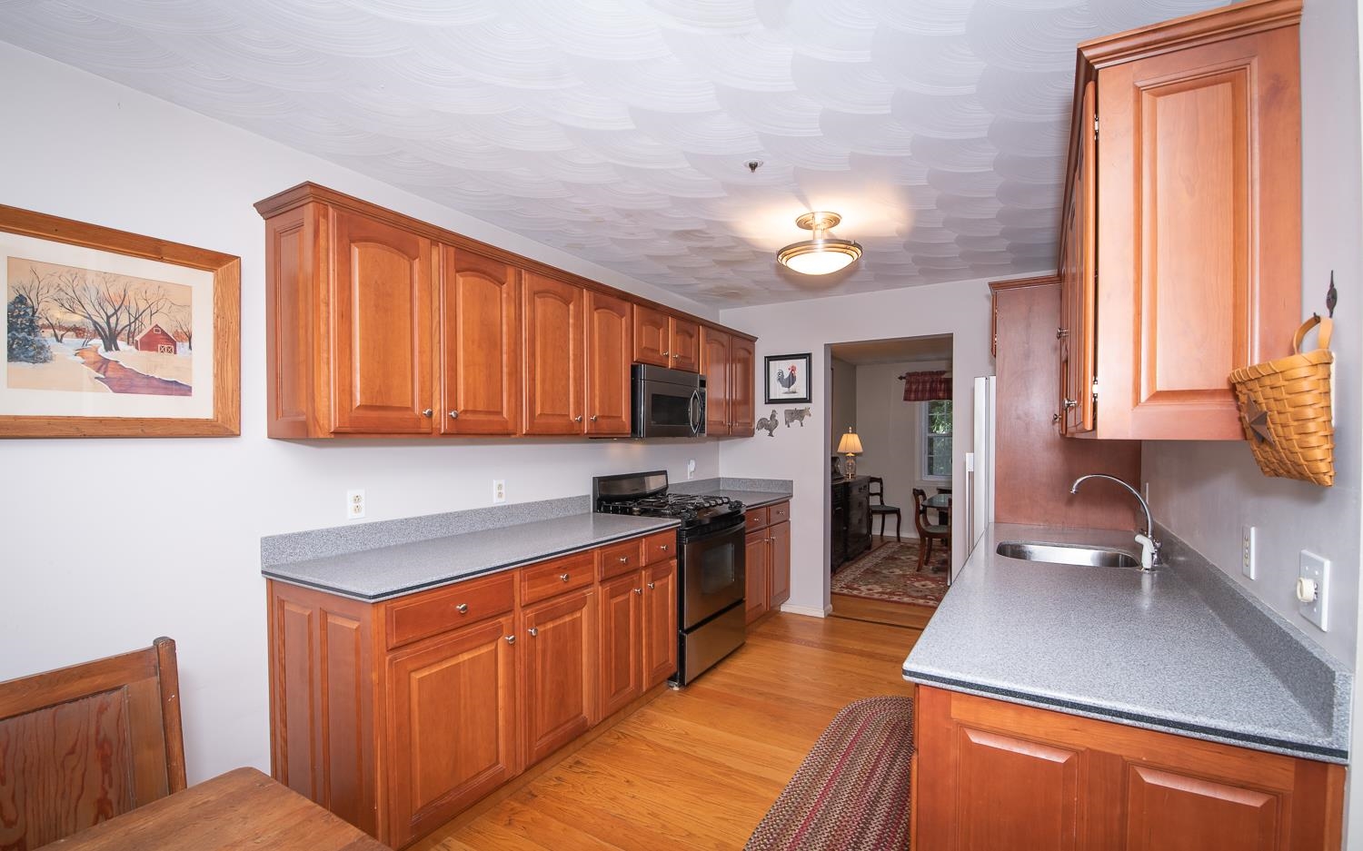34 Villager Road Chester, NH 03036 - Photo 5 of 37