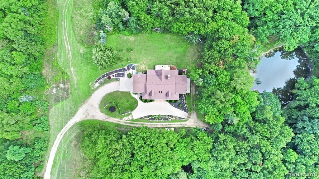 8400 Wiggins Road Howell, MI 48855 - Photo 39 of 55