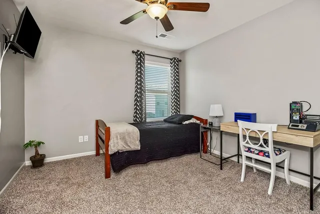 $475,000 | 1000 Northeast Brookfield Drive, Lee's Summit, MO 64086