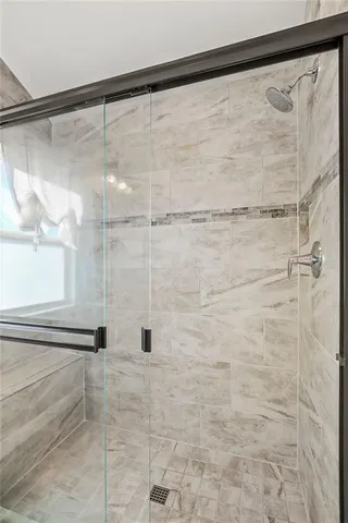 $475,000 | 1000 Northeast Brookfield Drive, Lee's Summit, MO 64086