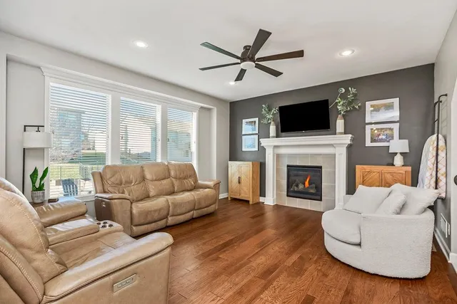 $475,000 | 1000 Northeast Brookfield Drive, Lee's Summit, MO 64086