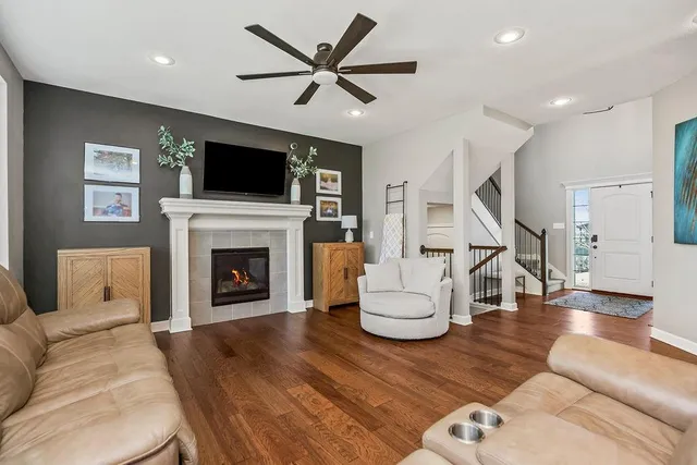 $475,000 | 1000 Northeast Brookfield Drive, Lee's Summit, MO 64086