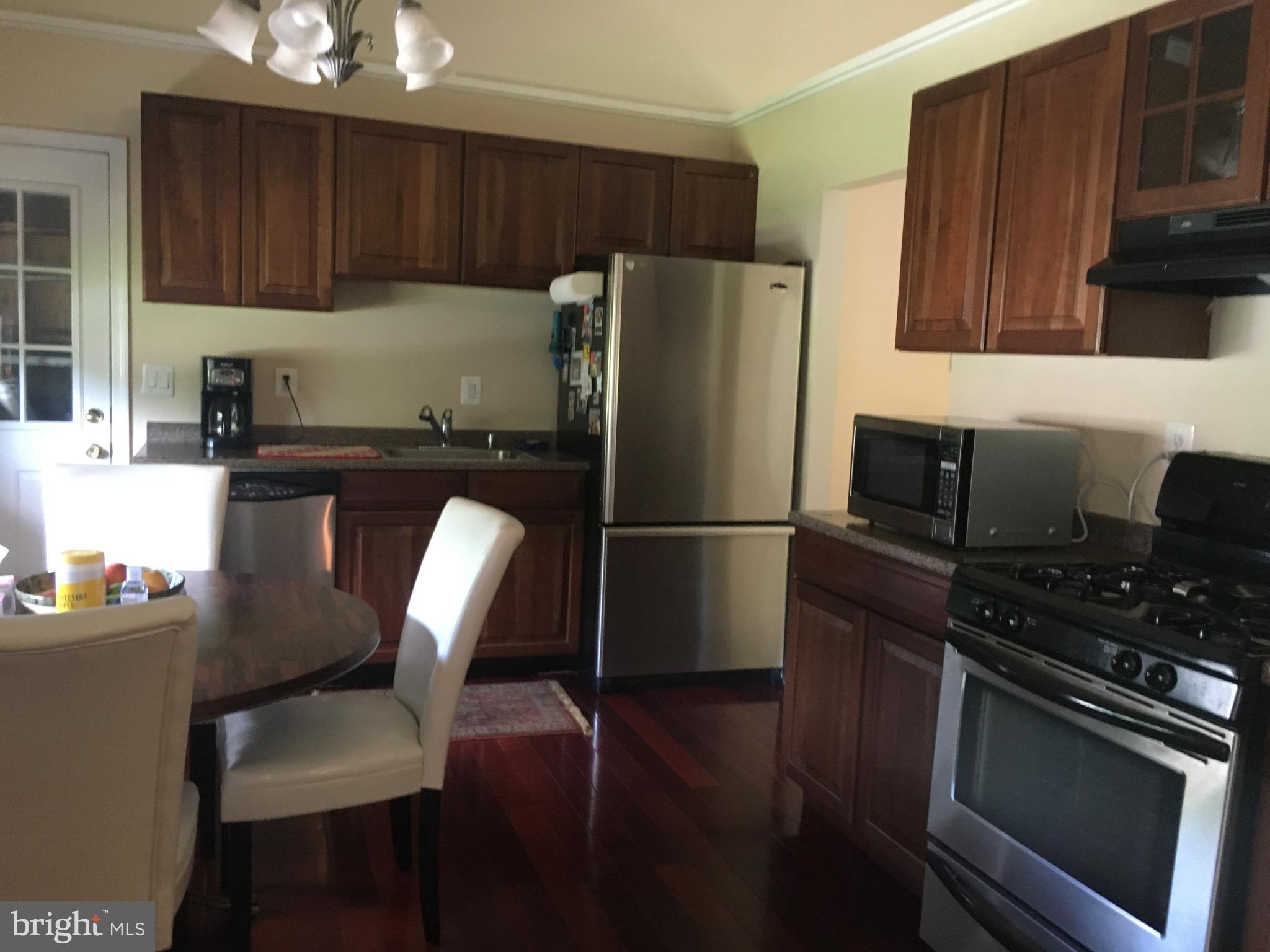 15125 Watergate Road Silver Spring, MD 20905 - Photo 8 of 24