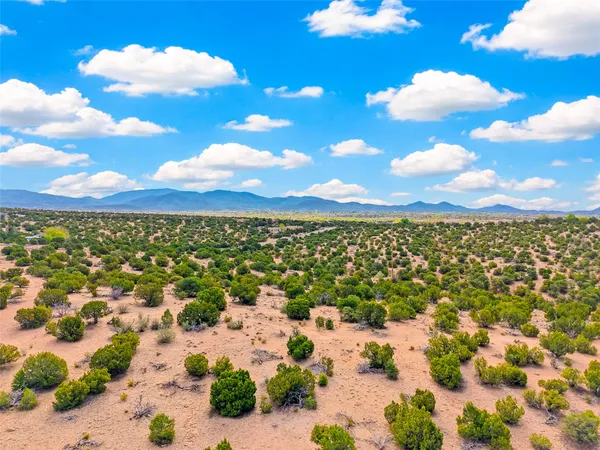 $1,750,000 | 1864 Paseo De Las Vistas, Santa Fe, NM 87501