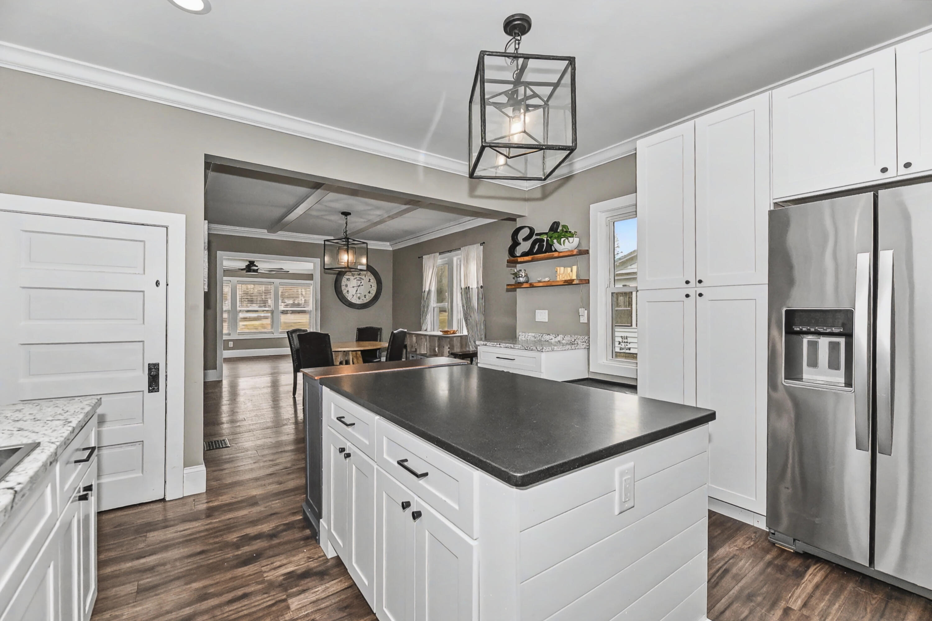 304 South Main Street Delavan, WI 53115 - Photo 12 of 27 Kitchen