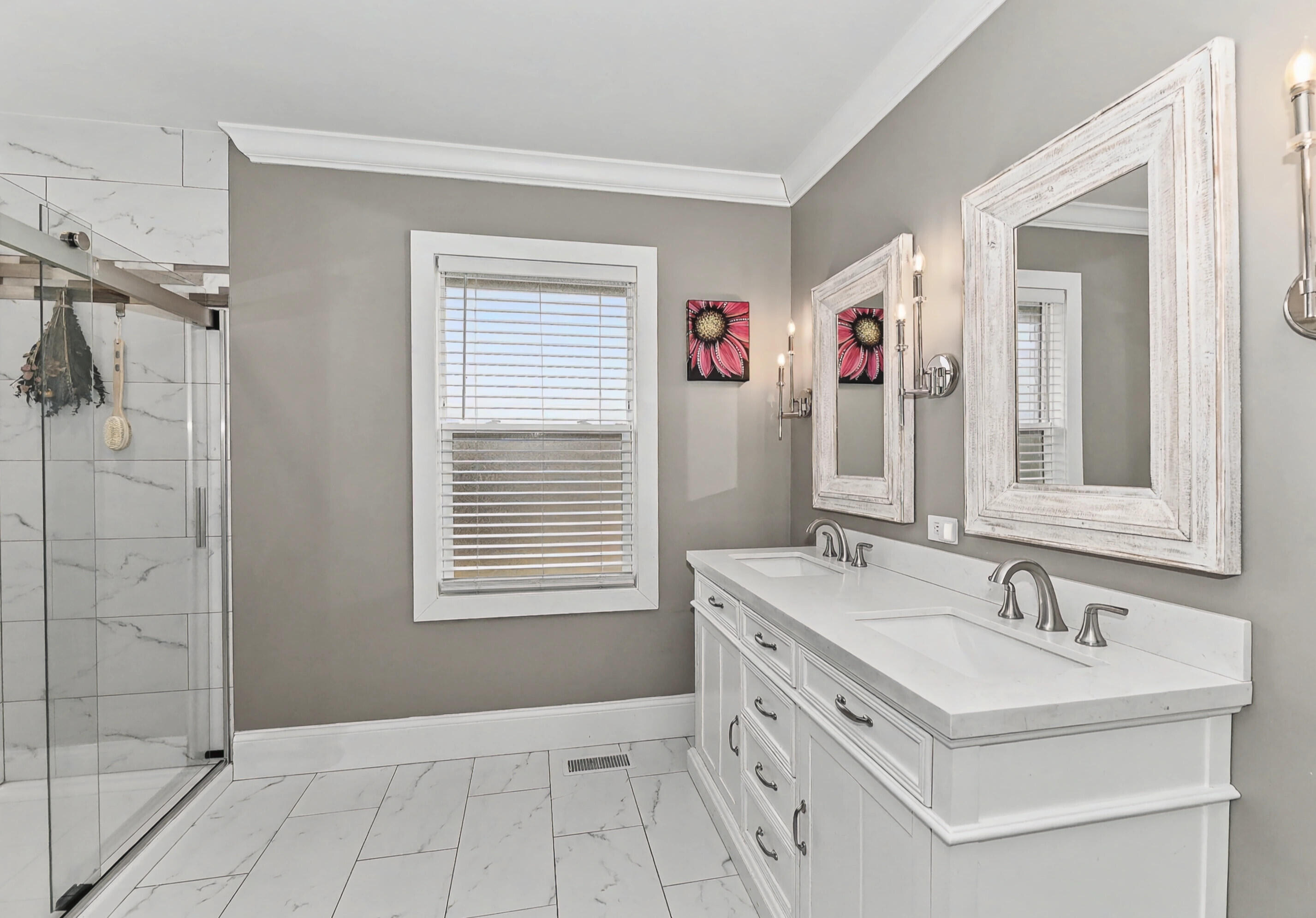 304 South Main Street Delavan, WI 53115 - Photo 21 of 27 Upper Full Bath