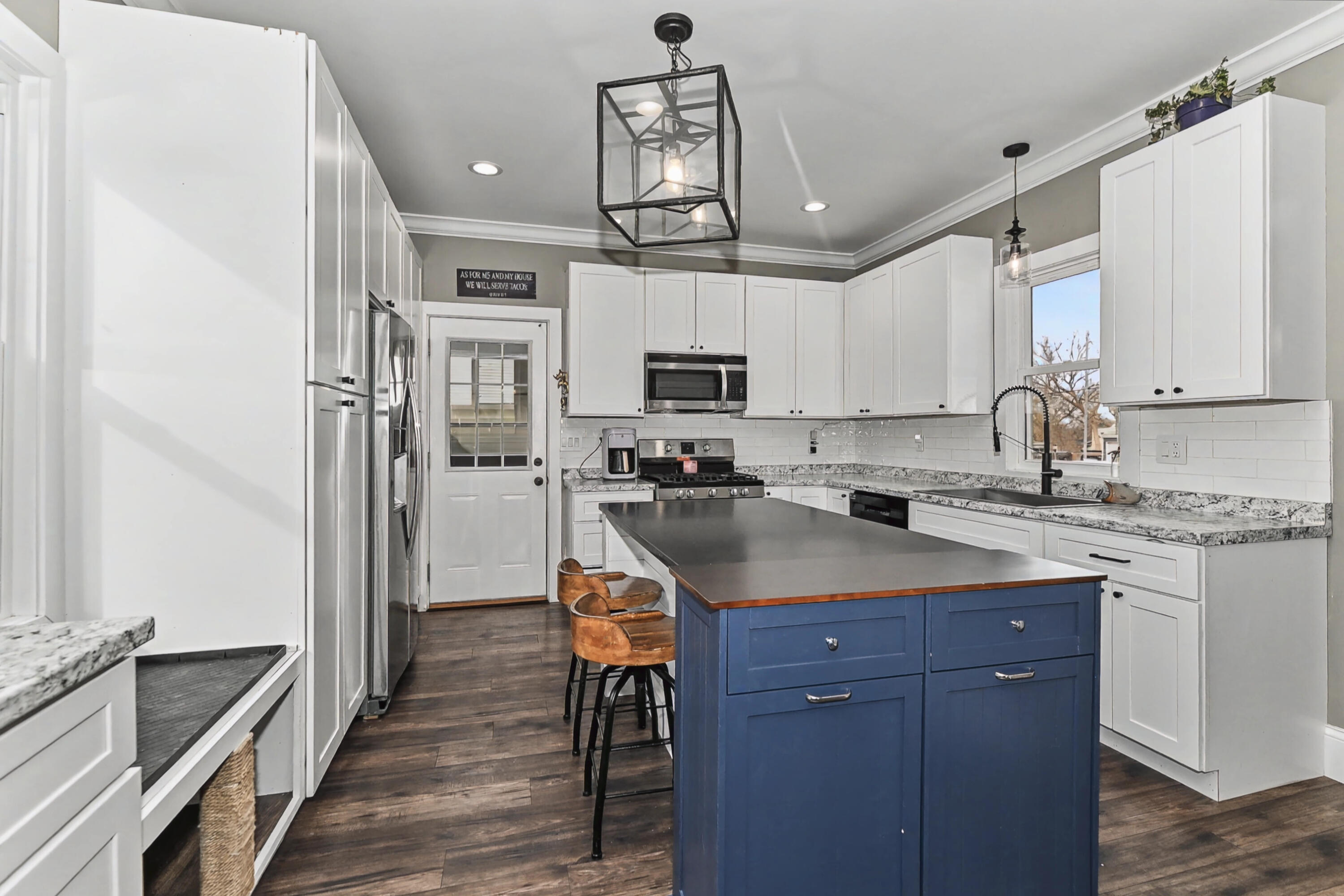 304 South Main Street Delavan, WI 53115 - Photo 10 of 27 Kitchen