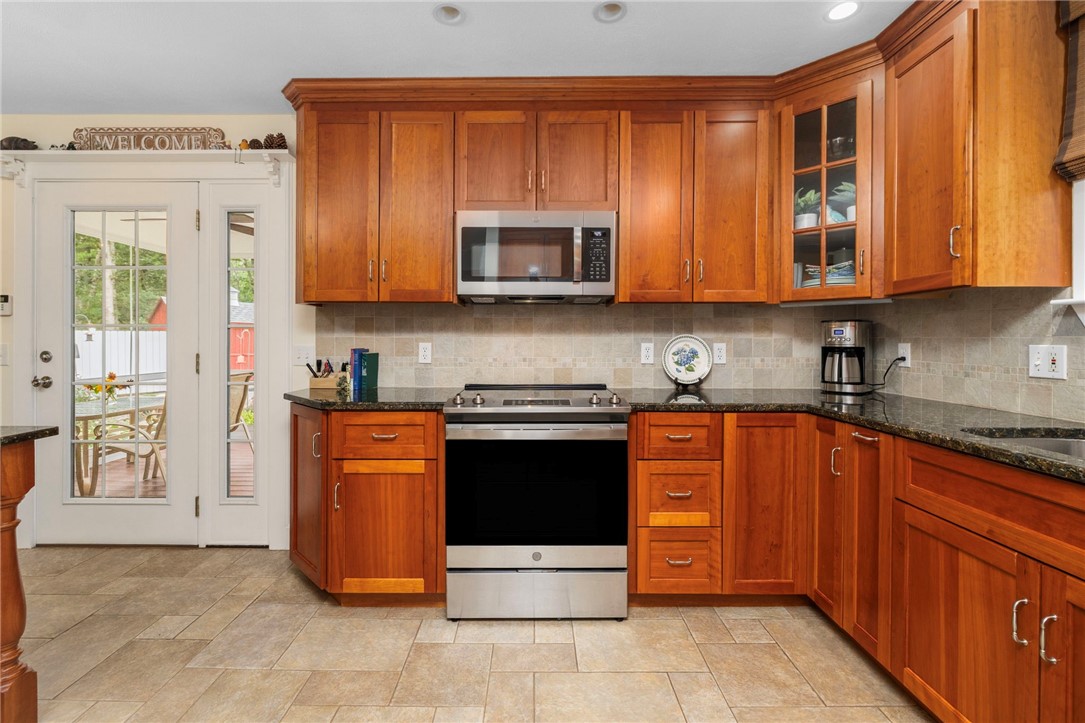 410 Rockland Road Scituate, RI 02857 - Photo 17 of 42 Gallery Image 17
