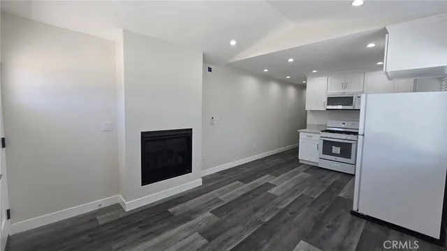 $2,050 | 1750 North Madera Avenue, Unit B, Ontario, CA 91764