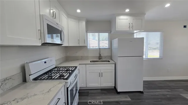 $2,050 | 1750 North Madera Avenue, Unit B, Ontario, CA 91764