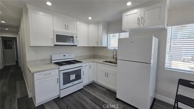 $2,050 | 1750 North Madera Avenue, Unit B, Ontario, CA 91764