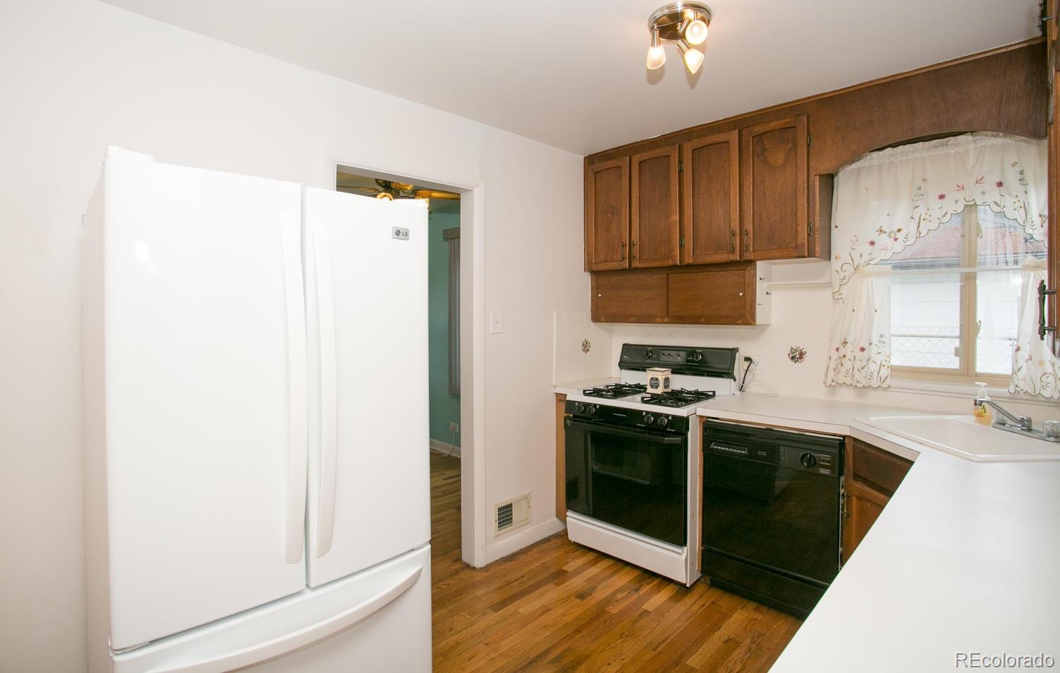 909 South Decatur Street Denver, CO 80219 - Photo 11 of 24 Gallery Image 11