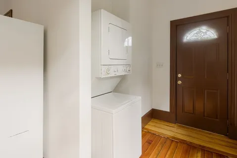 $4,200 | 88 Putnam Avenue, Unit 1, Cambridge, MA 02139