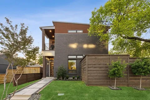 $870,000 | 4327 Cabell Drive, Dallas, TX 75204