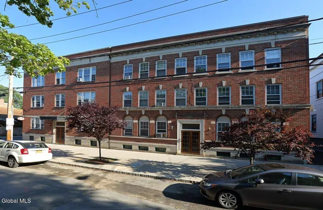 $950 | 104 South Ferry Street, Unit A, Schenectady, NY 12305