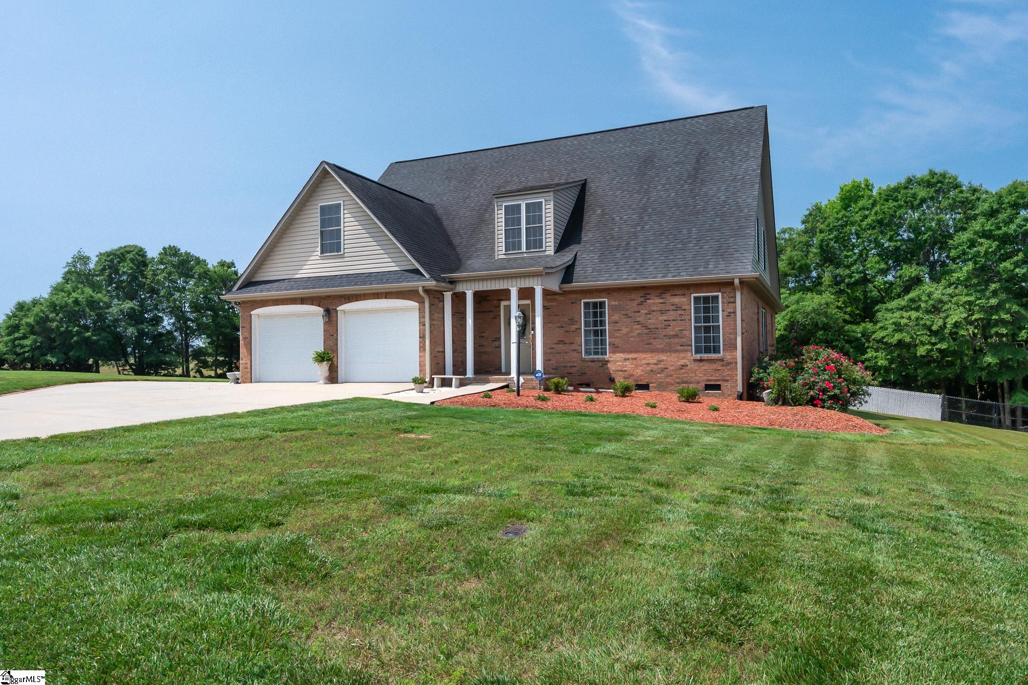 868 Shadow Creek Drive Inman, SC 29349 - Photo 2 of 36 Gallery Image 2