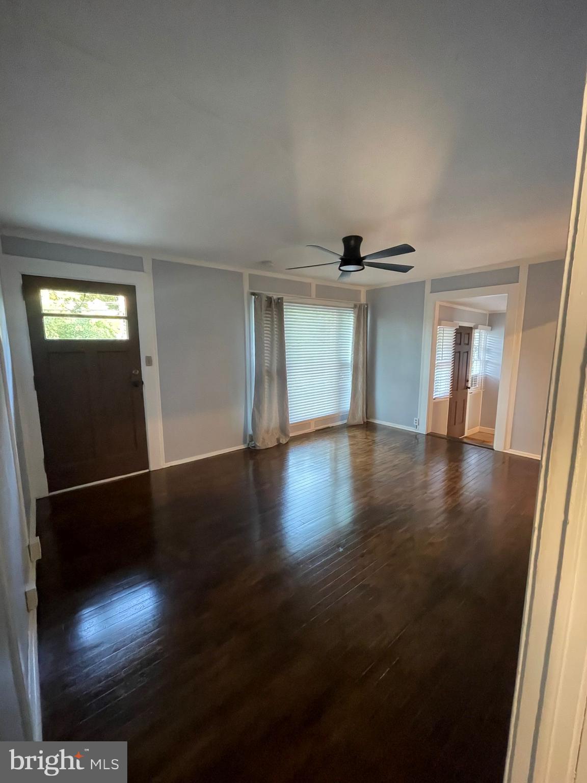 895 Lower Ferry Road Ewing, NJ 08628 - Photo 5 of 25