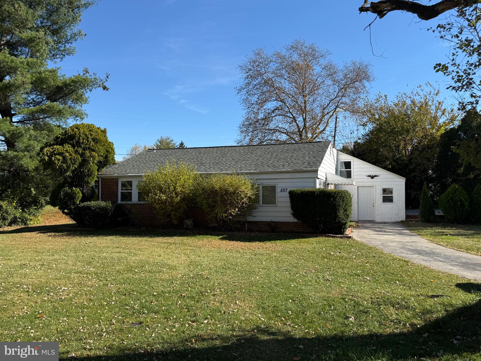 557 Powderhorn Road King of Prussia, PA 19406 - Photo 2 of 13
