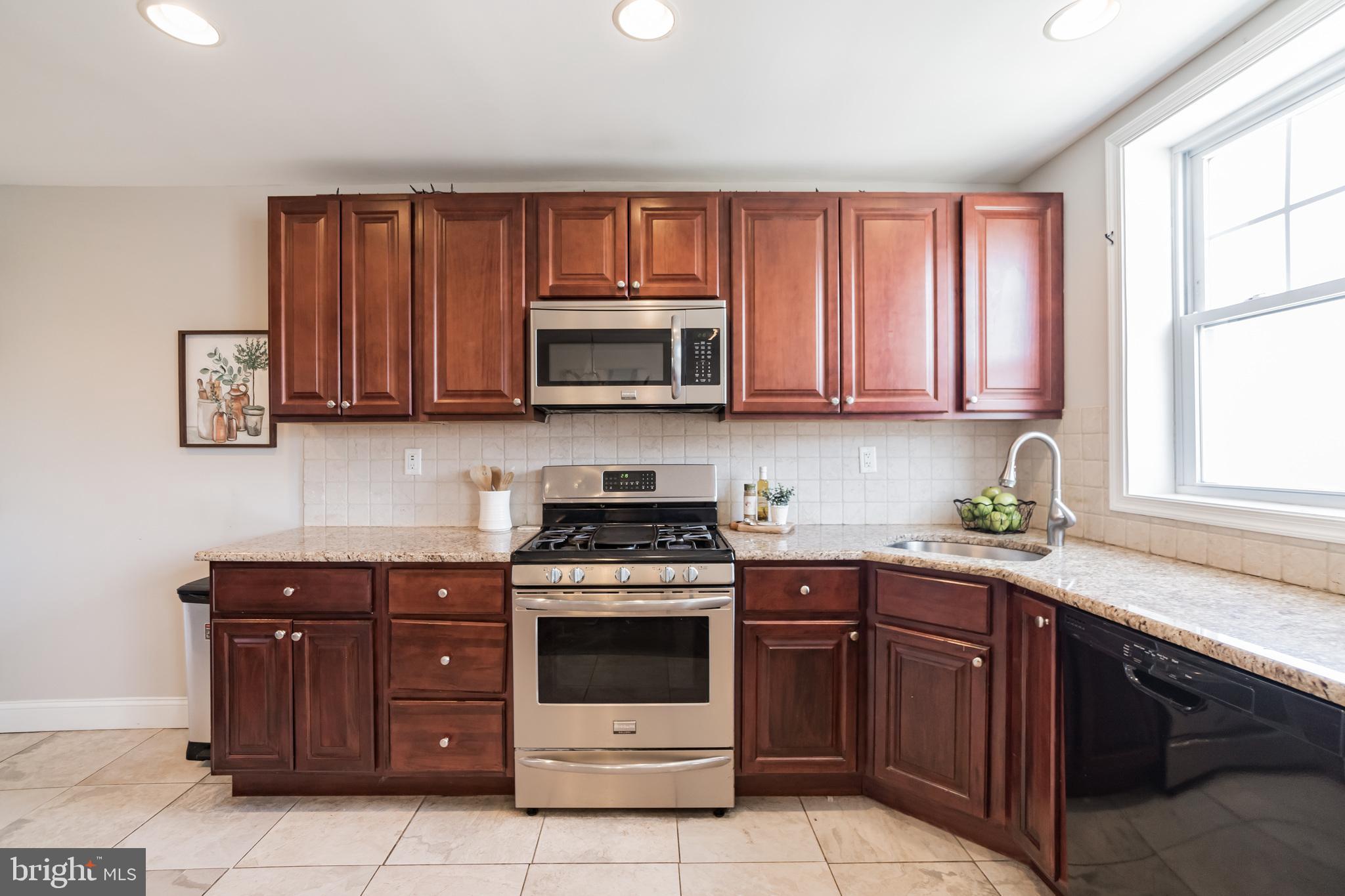 137 St Laurence Road Upper Darby, PA 19082 - Photo 11 of 30 Updated Kitchen