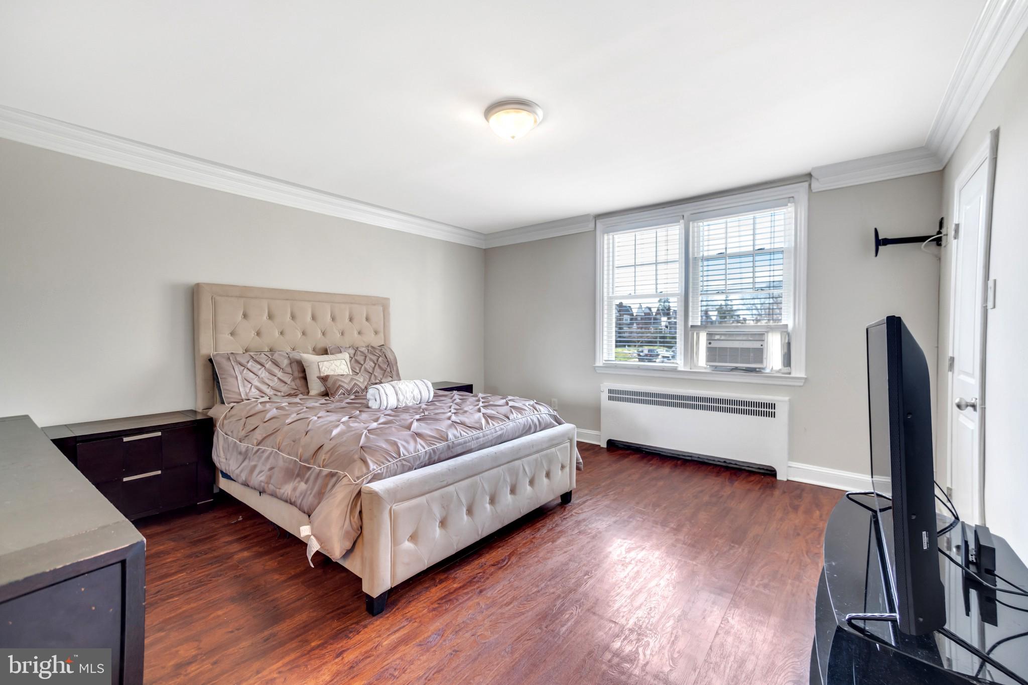 137 St Laurence Road Upper Darby, PA 19082 - Photo 17 of 30 Owner's bedroom with lots of natural light