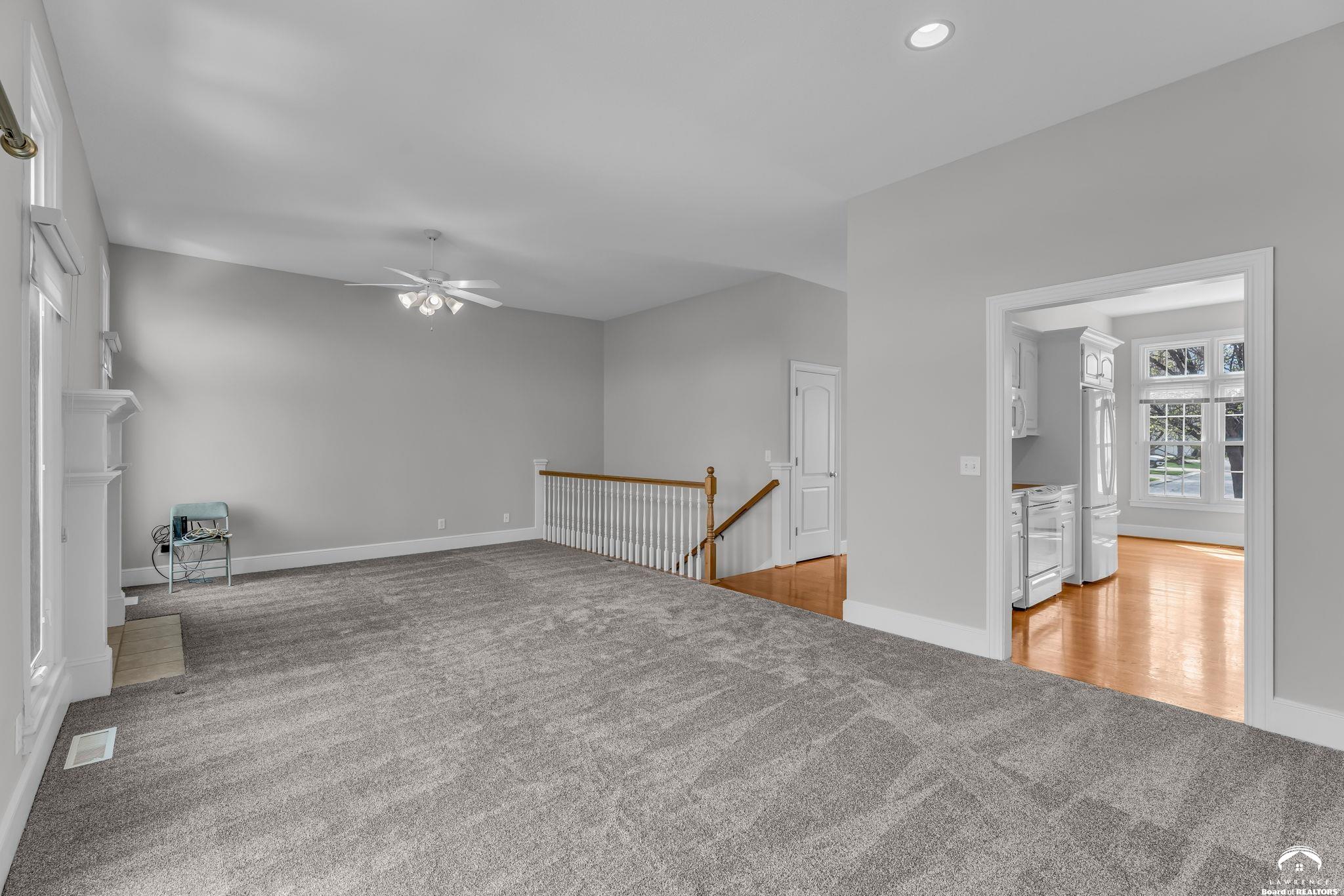 5918 Longleaf Drive Lawrence, KS 66049 - Photo 13 of 40