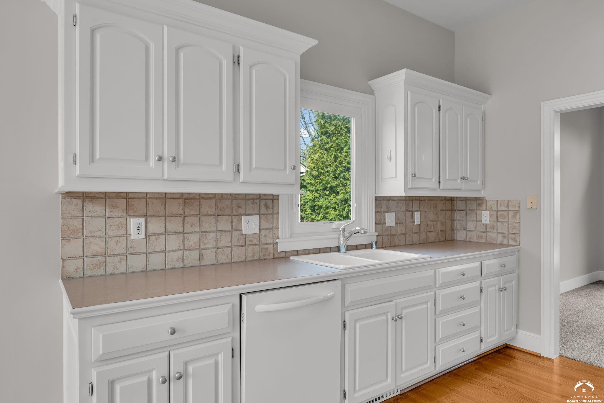 5918 Longleaf Drive Lawrence, KS 66049 - Photo 15 of 40