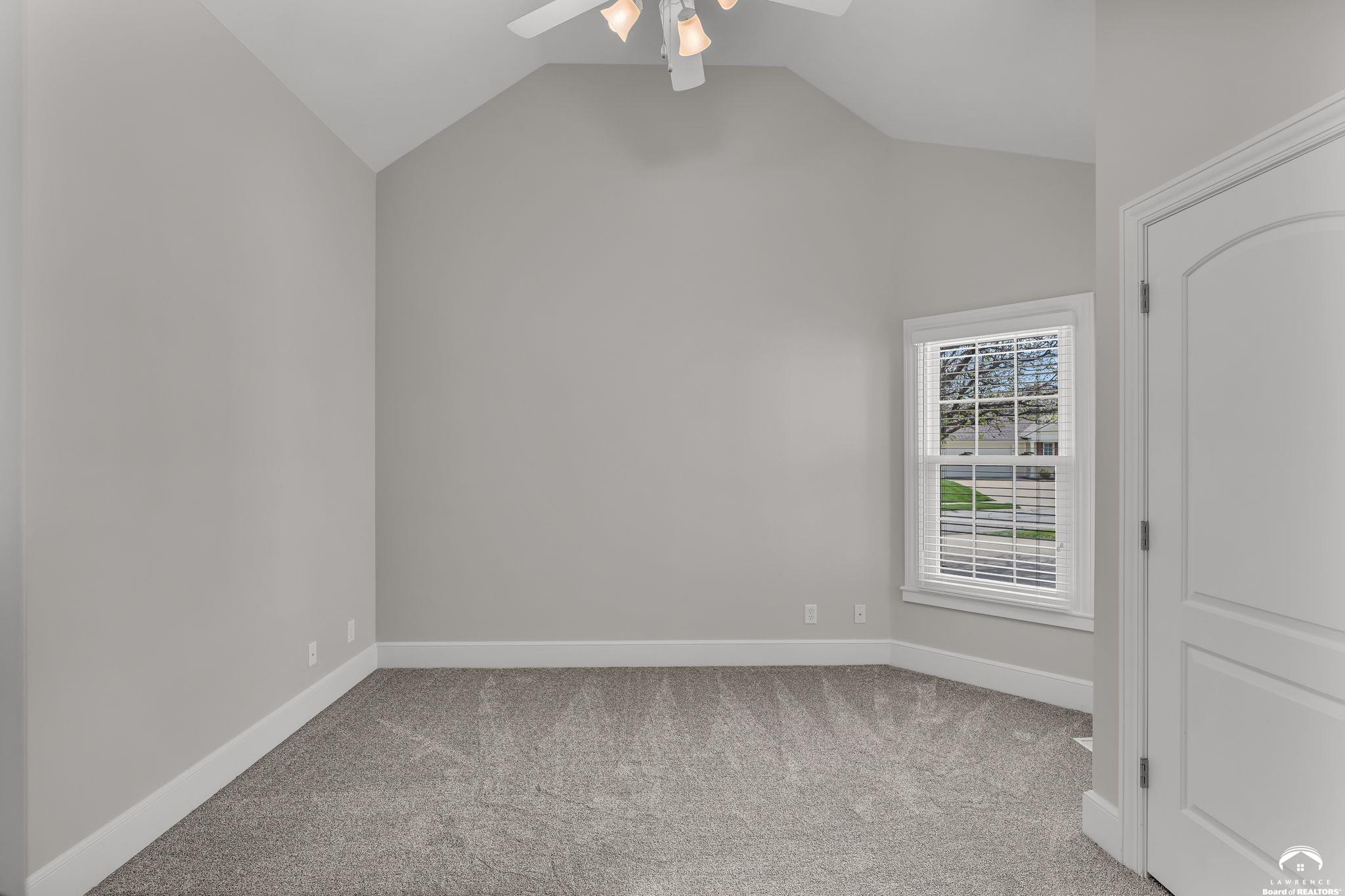 5918 Longleaf Drive Lawrence, KS 66049 - Photo 18 of 40