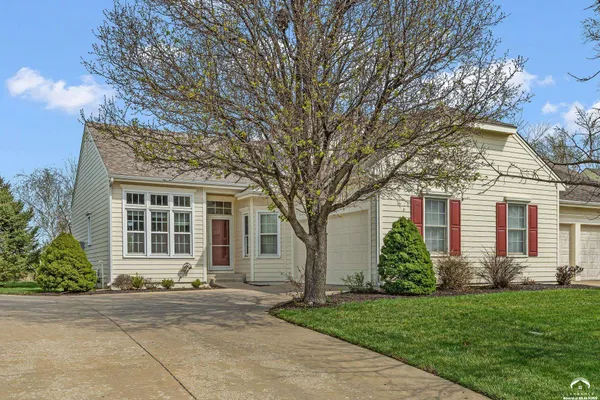 $415,000 | 5918 Longleaf Drive, Lawrence, KS 66049
