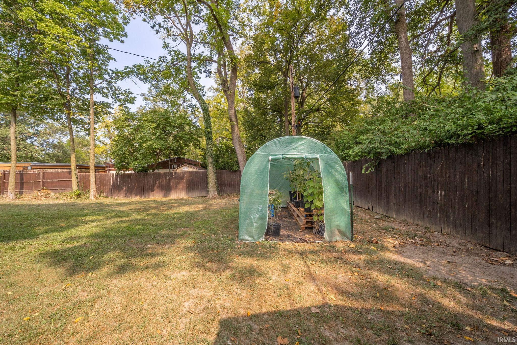 406 South Stradling Road Muncie, IN 47304 - Photo 28 of 32